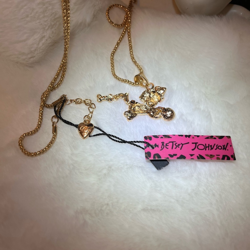 Betsey Johnson Doggy and Bone necklace - Picture 4 of 15